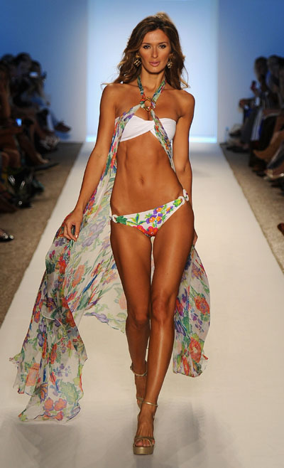 CAFFE SWIMWEAR 2012邁阿密泳裝秀場(chǎng)