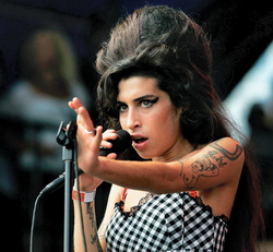 {{׃b˻ʺAmy Winehouse 