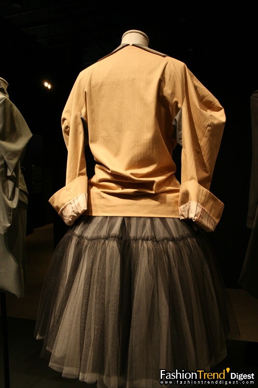Vivienne Westwood世界巡回時(shí)裝展香港站 