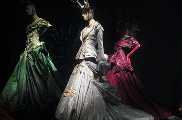 ~s󶼕^Model As Museչ
