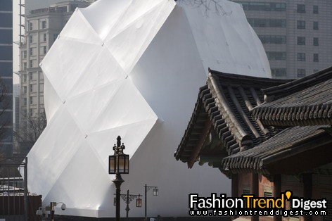 Prada與建筑師Rem Koolhaas合作的Transformer項(xiàng)目外觀 