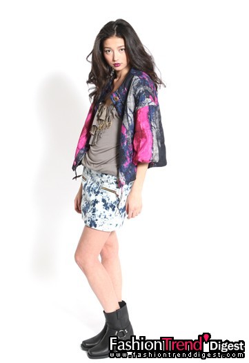4月16日：Rachel Roy為Macy's設計低端服飾，該系列名為Rachel Rachel Roy，售價在$59到$299。圖為其中一款服飾。 