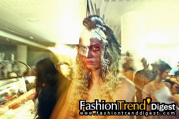 FTD-foto̽I(yng)John Galliano(chng)_(ti)(zhn)ʿ