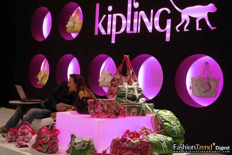 Fashion時裝展區，品牌Kipling 